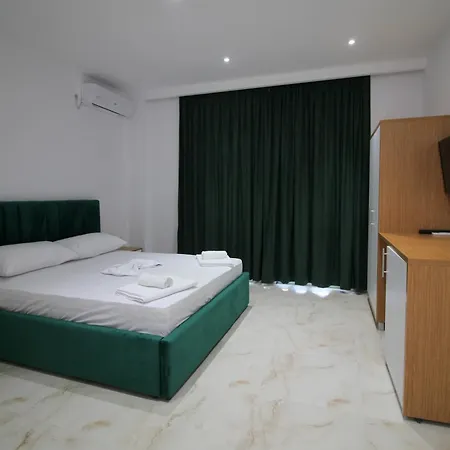 Apartment Moonshine Ksamil