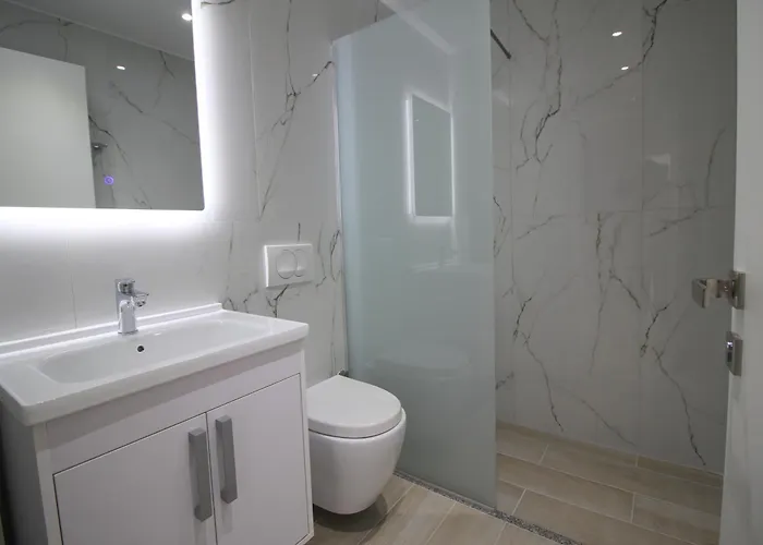 Moonshine Apartment Ksamil